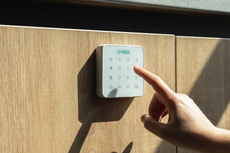 Бездротова сенсорна клавіатура U-Prox Keypad G1 White, 1 група, бездротовий, білий - фото 16