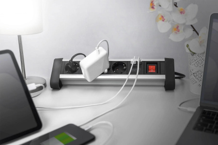 Блок розеток DIGITUS Office, 4xSchuko 16A, 2xUSB 2A, вимикач, 1.5м, вилка Schuko - фото 2