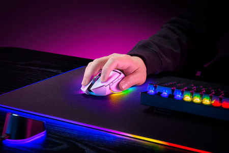 Миша Razer Basilisk V3 Pro, RGB, USB-A/WL/BT, білий - фото 2 Миша Razer Basilisk V3 Pro, RGB, USB-A/WL/BT, білий - фото 2