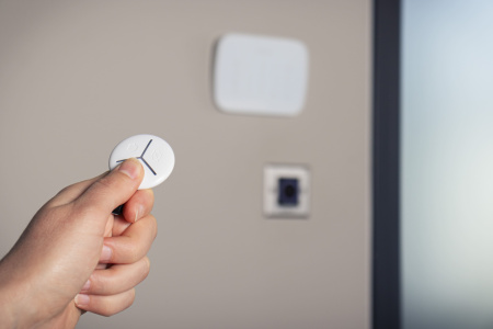 Брелок U-Prox Keyfob White, 3 кнопки, бездротовий, білий - фото 14