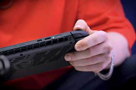 MSI Ігрова консоль Claw A1M-3 1TB - фото 18